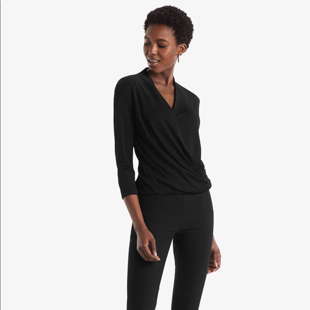 MM LaFleur Deneuve Top (in Black, Large)